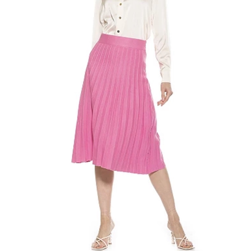 Pink Pleated skirt